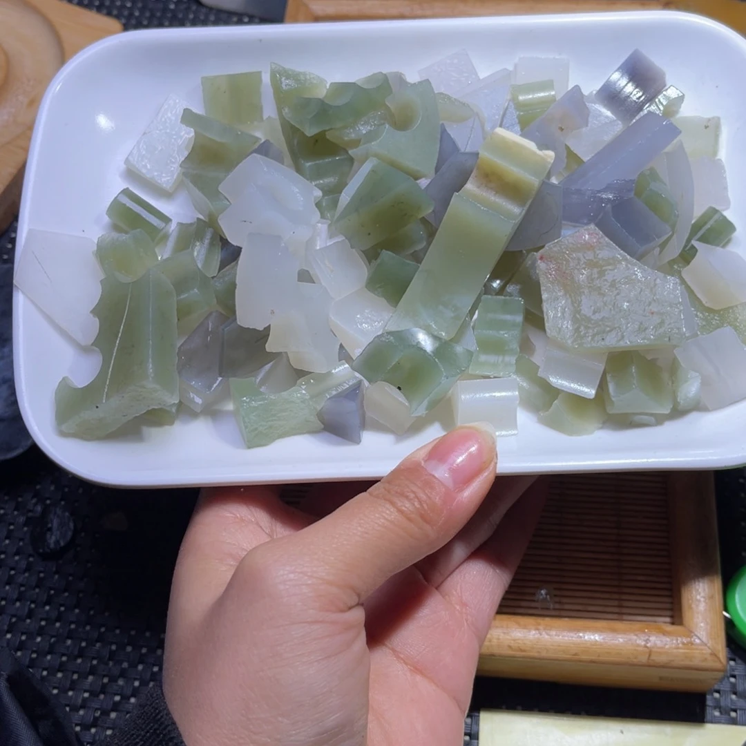 未镶嵌和田玉车挂