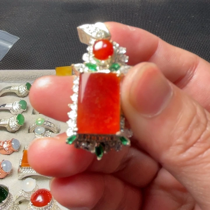 翡翠未镶嵌戒指缅甸天然翡翠