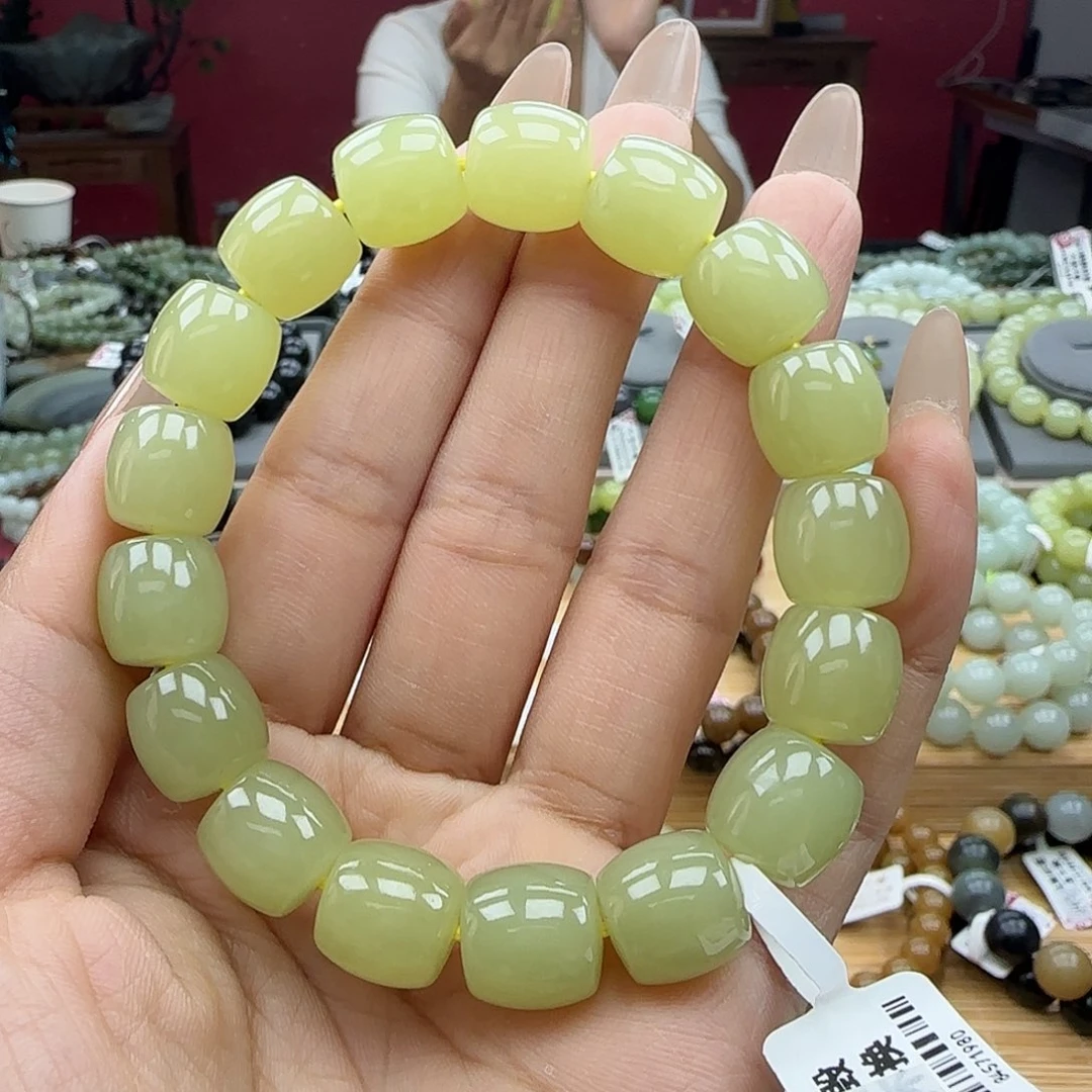 和田玉未镶嵌手串