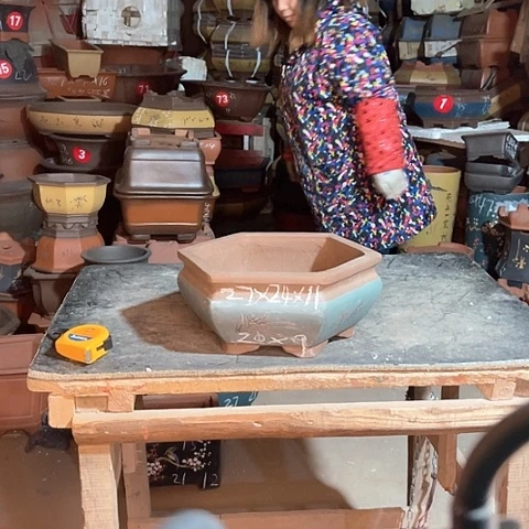 紫砂花盆六方盆一个