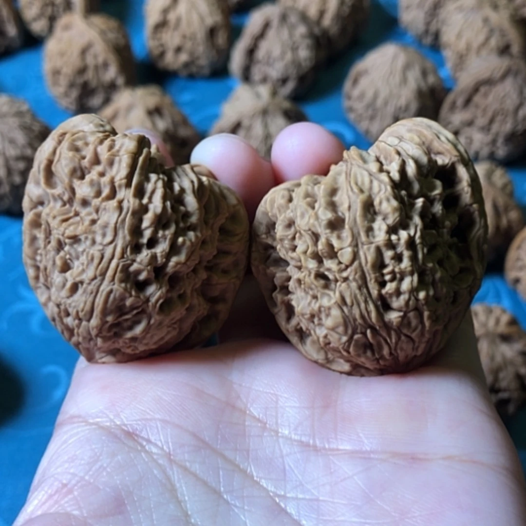 【闪购商品】文玩核桃把件一代将