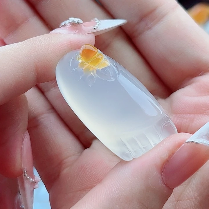 未镶嵌玛瑙手饰吊坠
