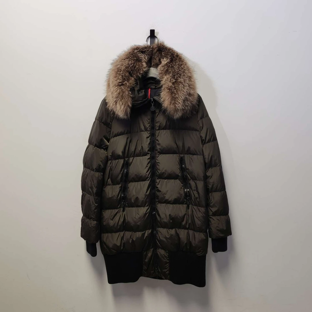 99新 MONCLER A1660/墨绿色毛领羽绒服/1码