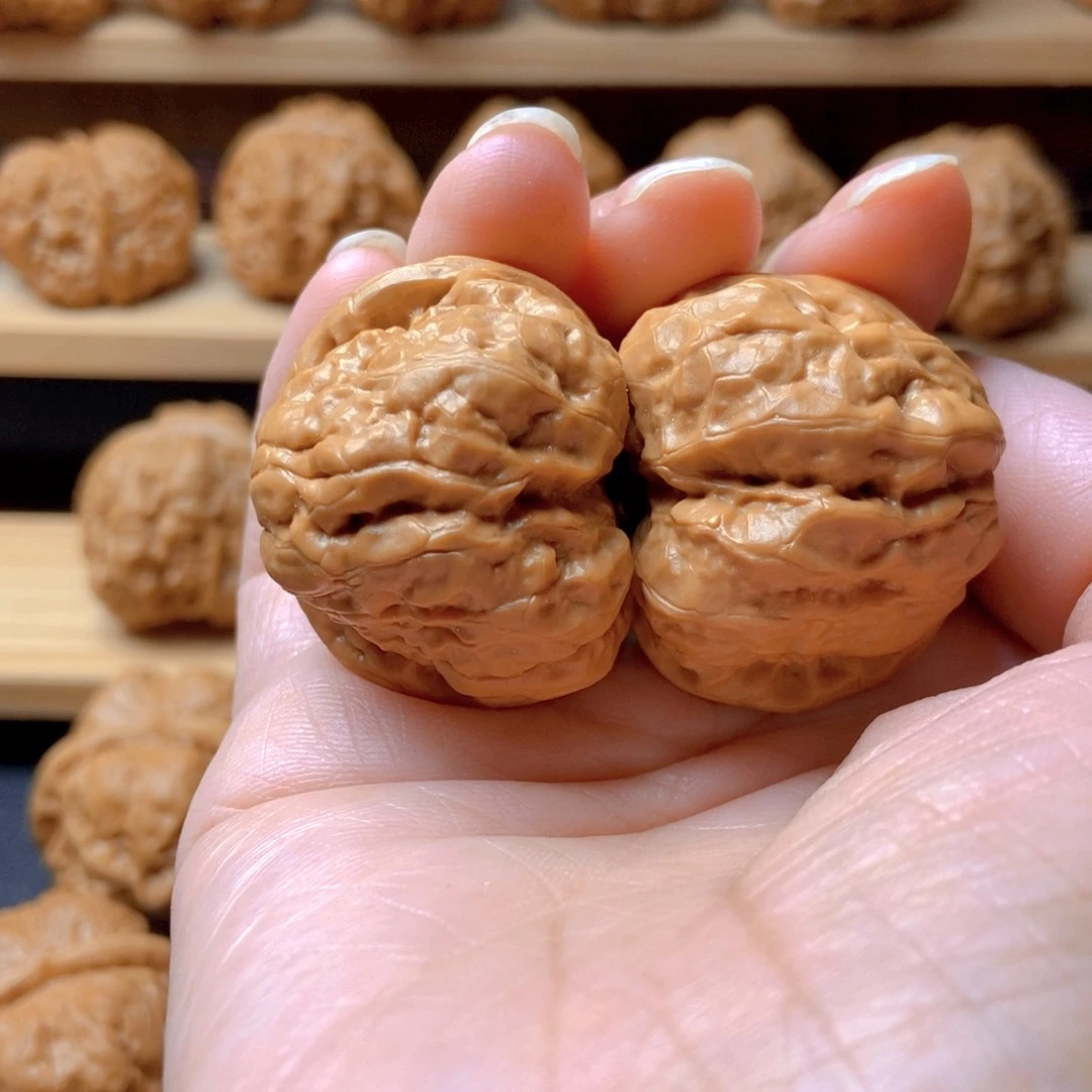 文玩核桃吊坠蛤蟆头