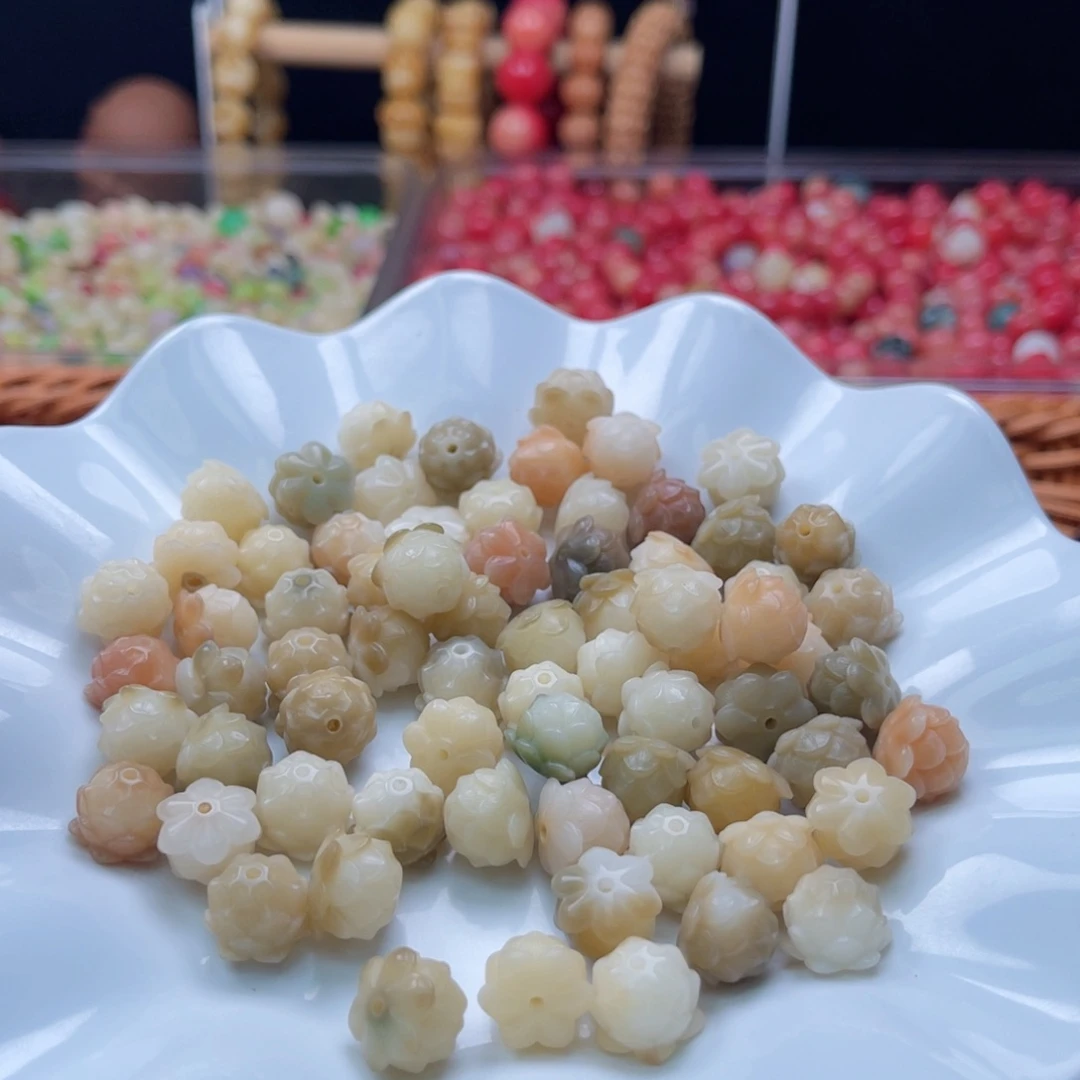 白玉菩提吊坠a12mm/22颗多宝睡莲