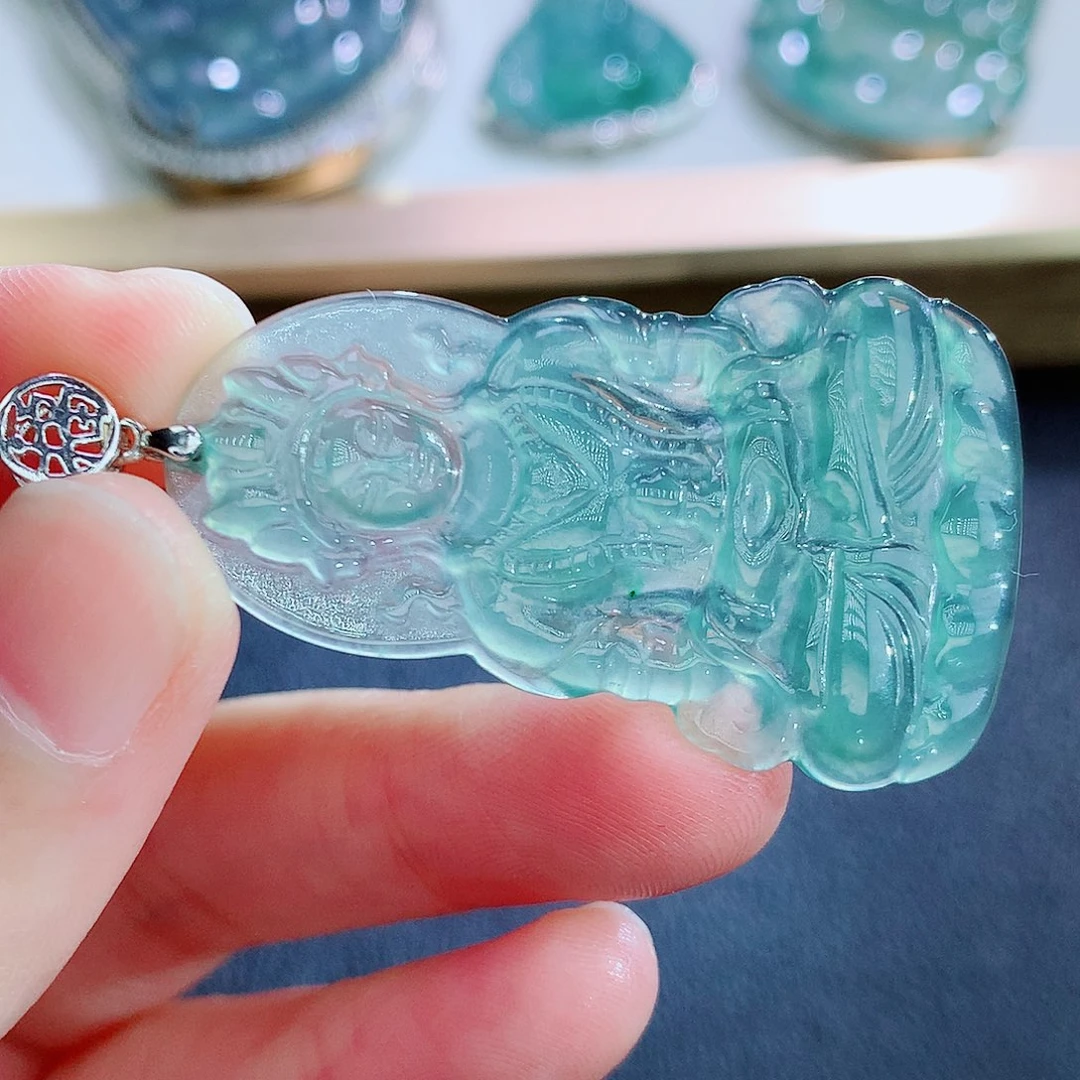 翡翠未镶嵌颈饰翡翠