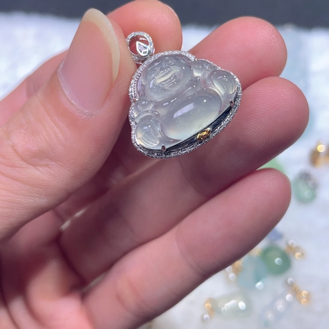 颈饰18K金镶嵌翡翠翡翠