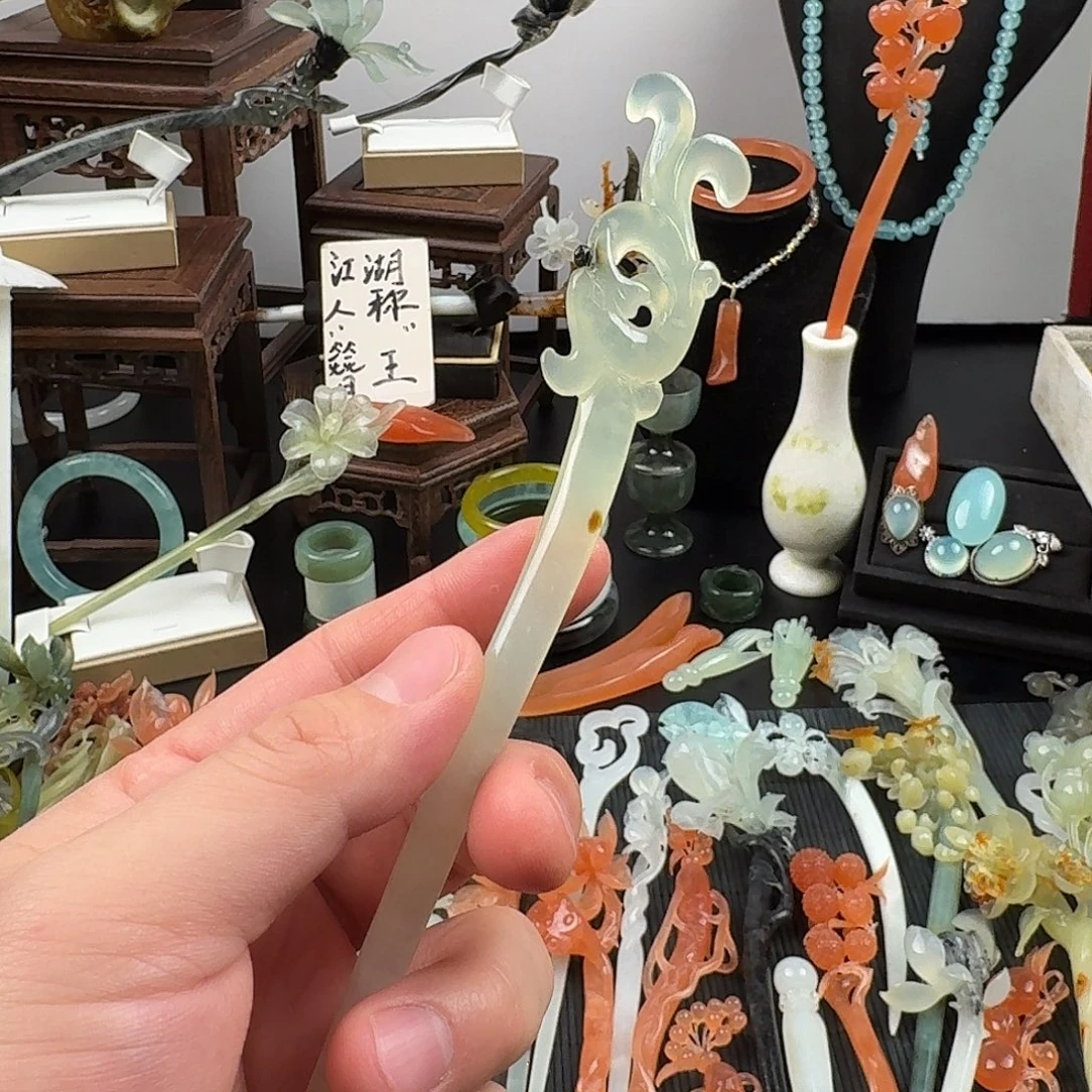 蛇纹石玉未镶嵌发饰