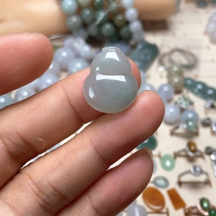 翡翠未镶嵌颈饰缅甸天然翡翠