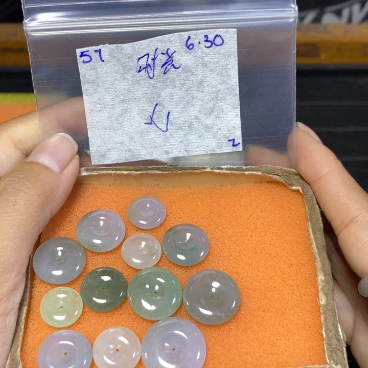 时***。定制翡翠未镶嵌不退