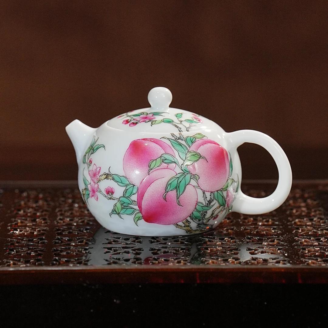 徐窑丨五桃西施壶 高：6.5cm 口径：4.8cm 容量：110ml