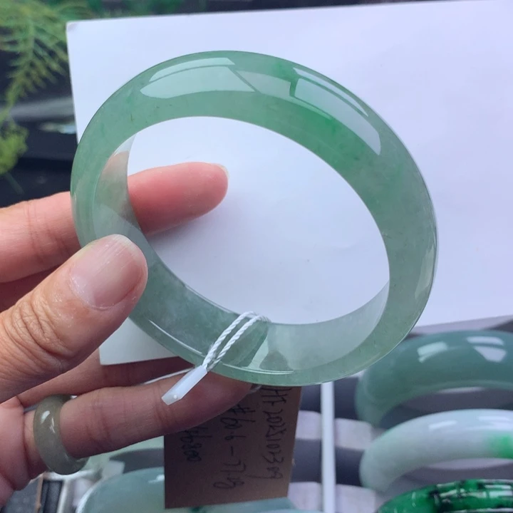 翡翠未镶嵌手镯天然翡翠手镯