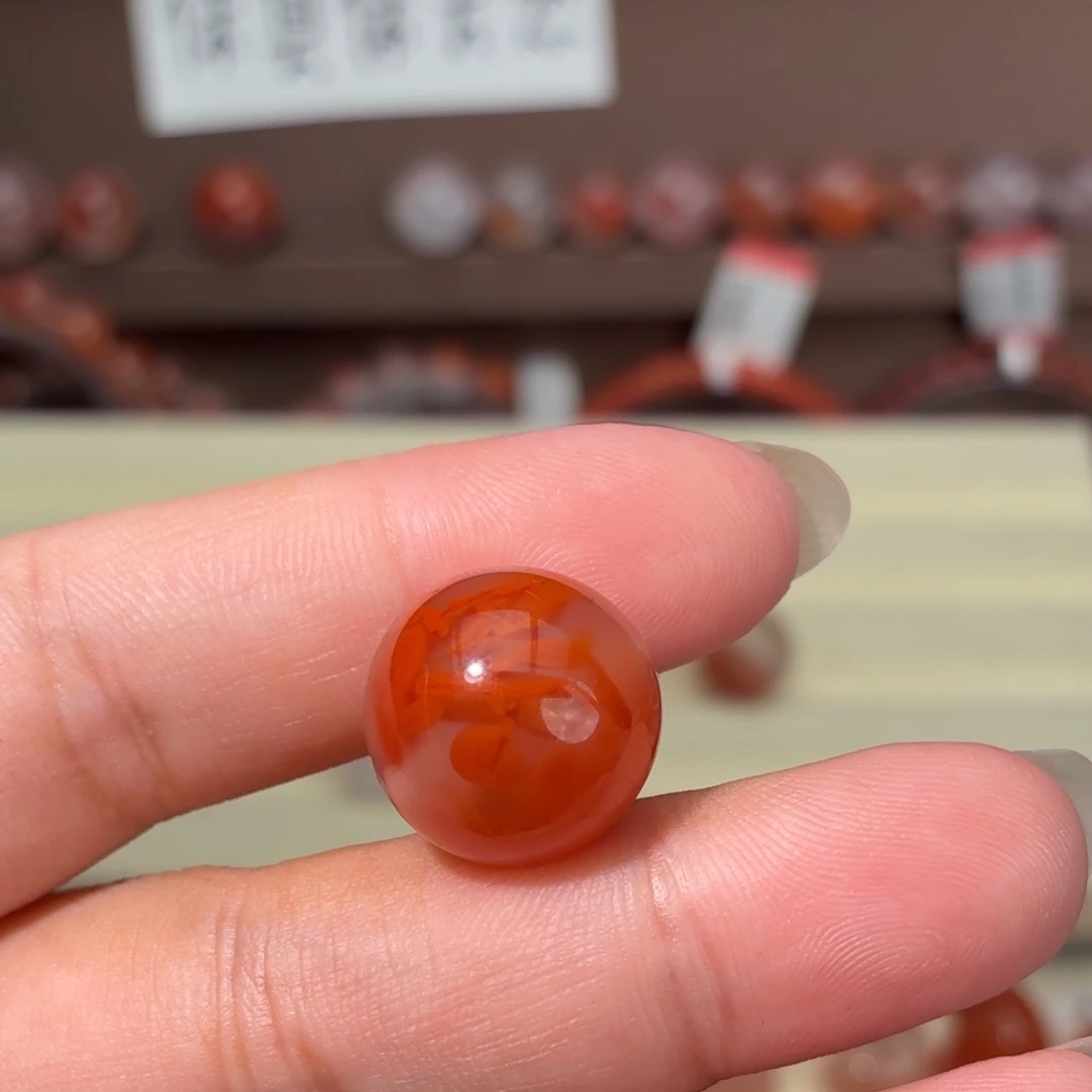遇***莹南红玛瑙未镶嵌川料15咪➕单珠