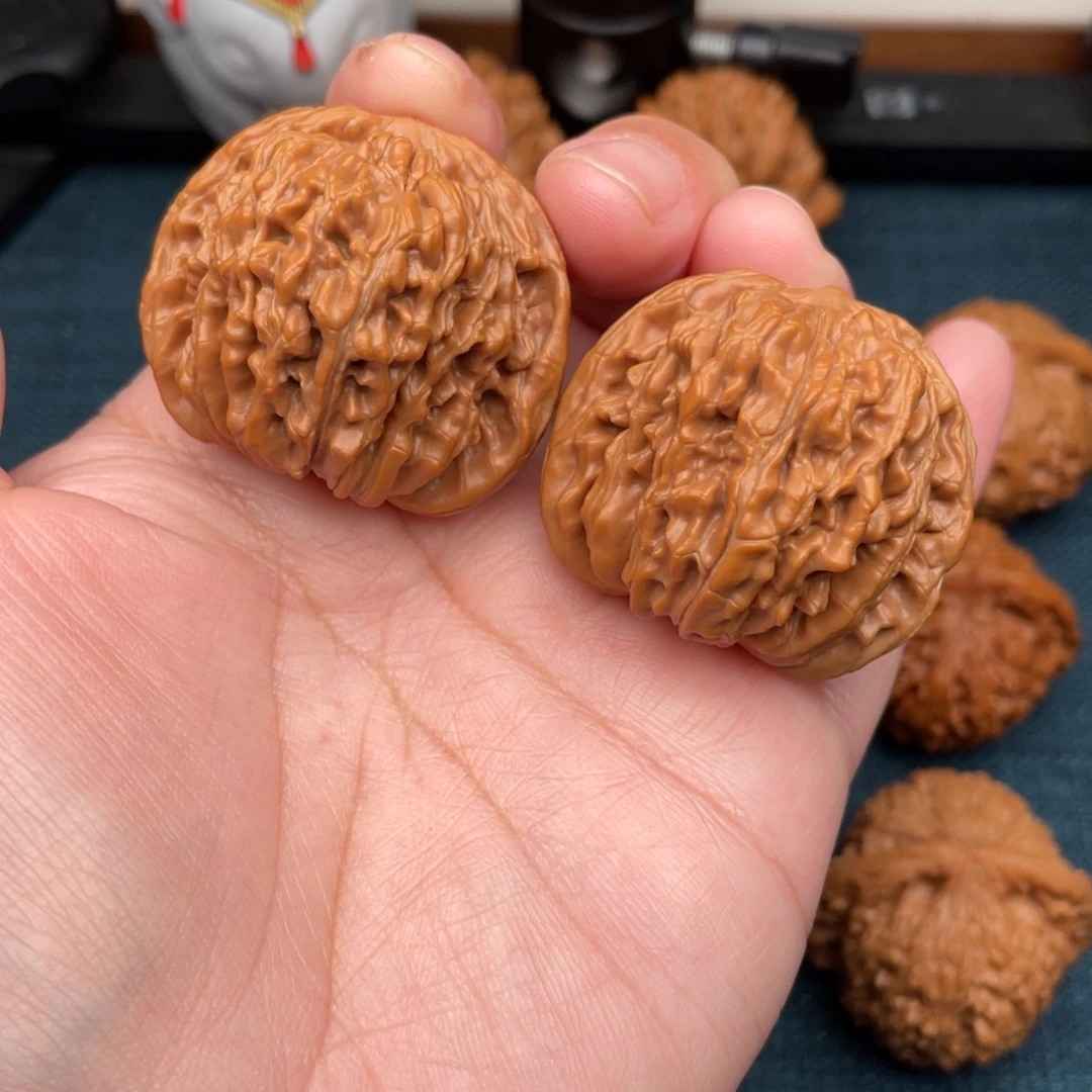 文玩核桃把件全品汉高楼40