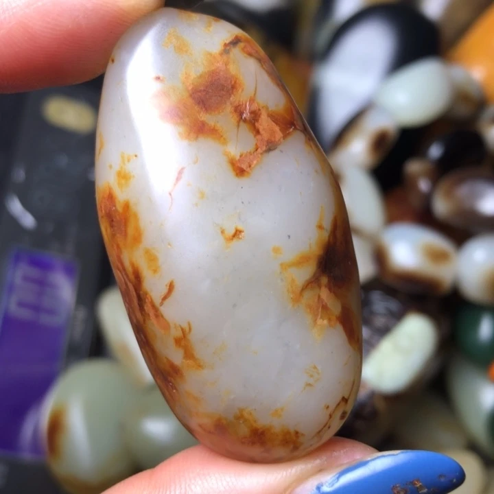 和田玉未镶嵌珠宝奇石