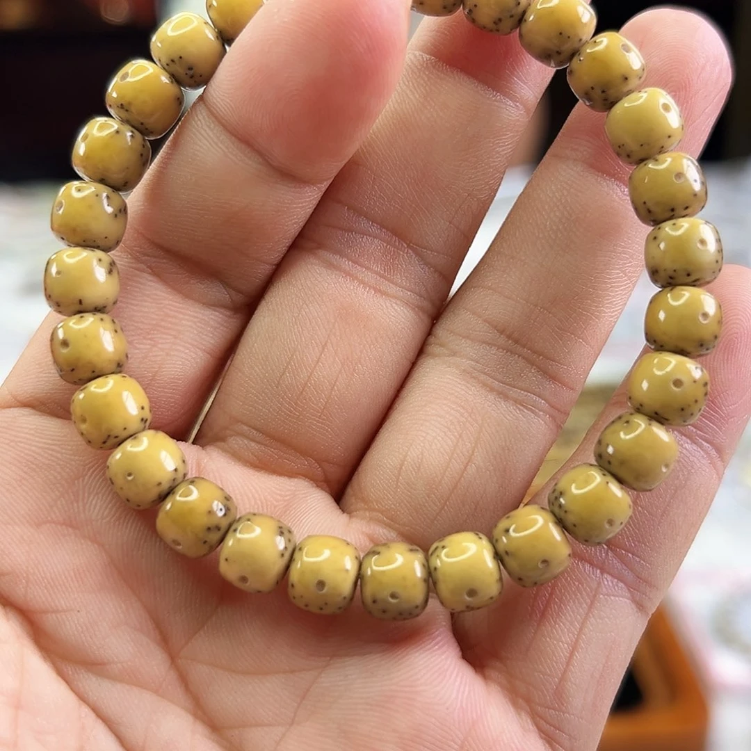 星月菩提手串8*7贯穿通体 已打好底 细节完美