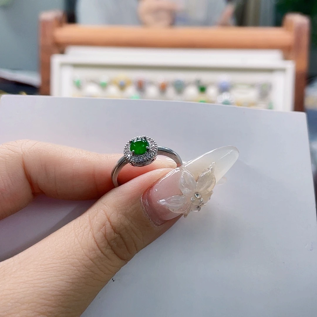 翡翠未镶嵌颈饰天然翡翠A货