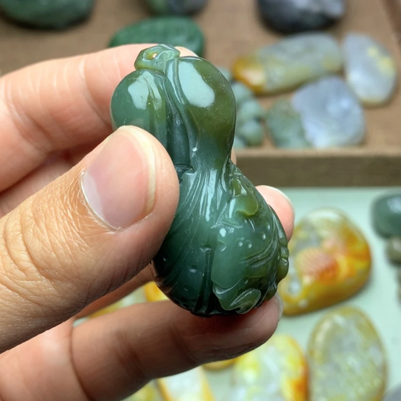 【闪购商品】颈饰未镶嵌和田玉