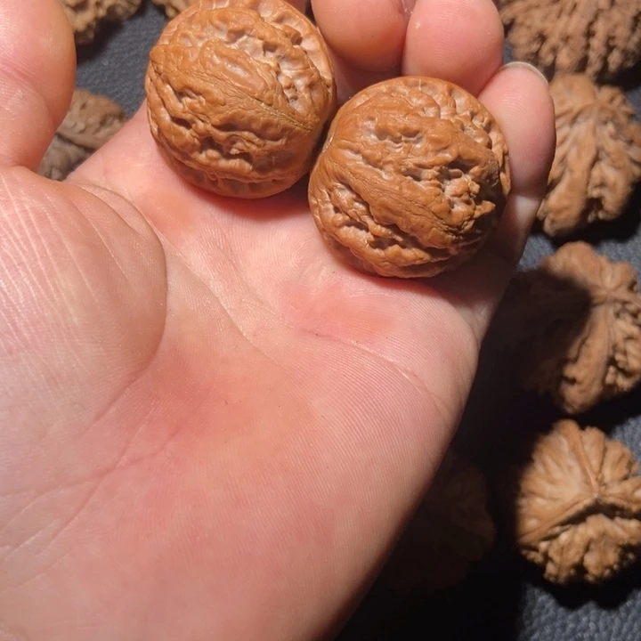 石***@文玩核桃吊坠秦岭野生文玩核桃