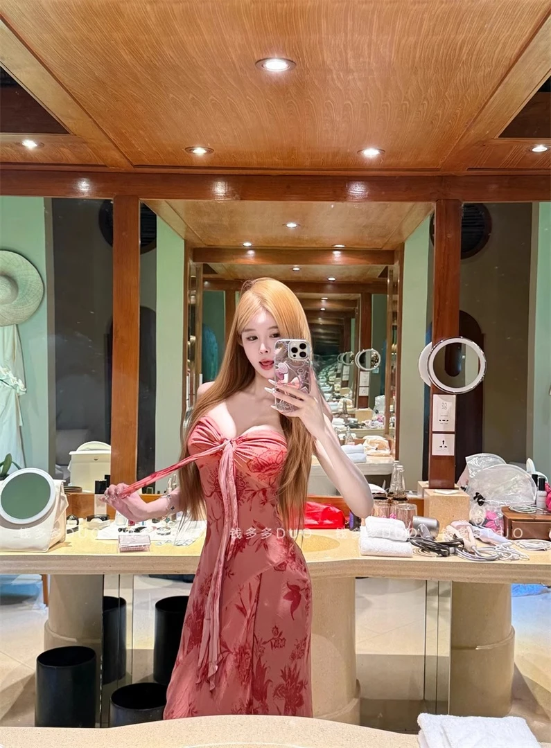 法式气质超好看独特漂亮裙子收腰不规则抹胸连衣裙性感露背长裙女