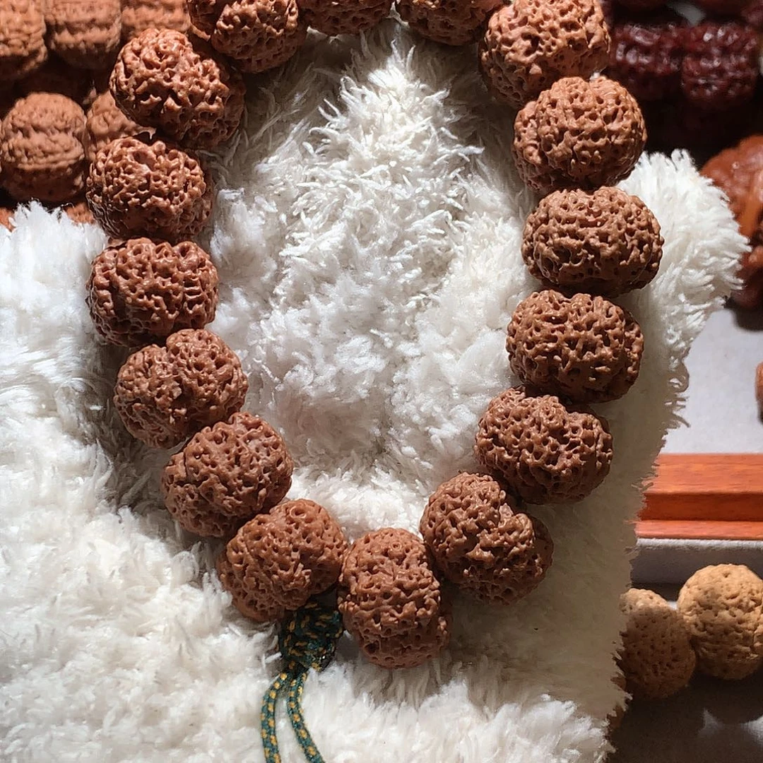 魏***淳金刚菩提吊坠22超头满天星