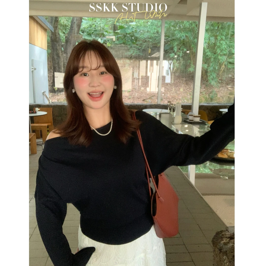 KMZY/KMZY山_山【温柔姐姐】微胖女装韩版斜领露肩慵懒长袖毛织上衣