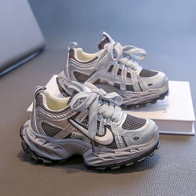 儿童单网透气轻便跑步鞋软底男童运动鞋2025夏季新款女童老爹鞋潮