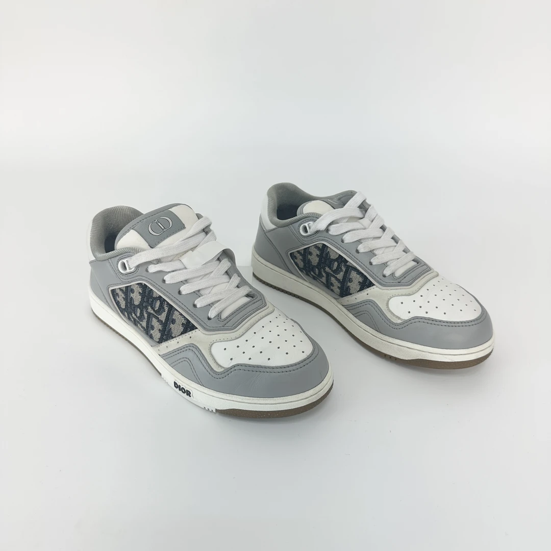 99新 DIOR/迪奥 /37码/迪奥B27经典白灰刺绣板鞋/时尚百搭/8353