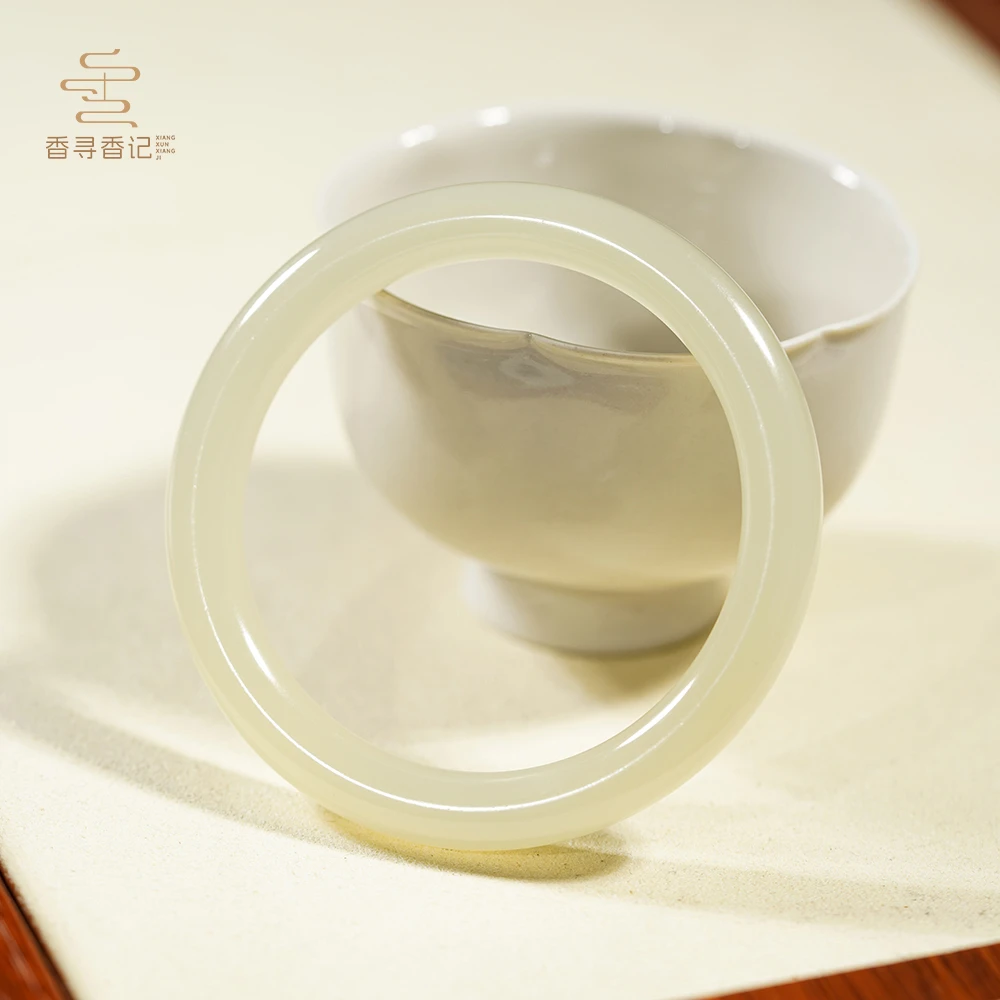 【青白】天然青白玉胖圆条手镯