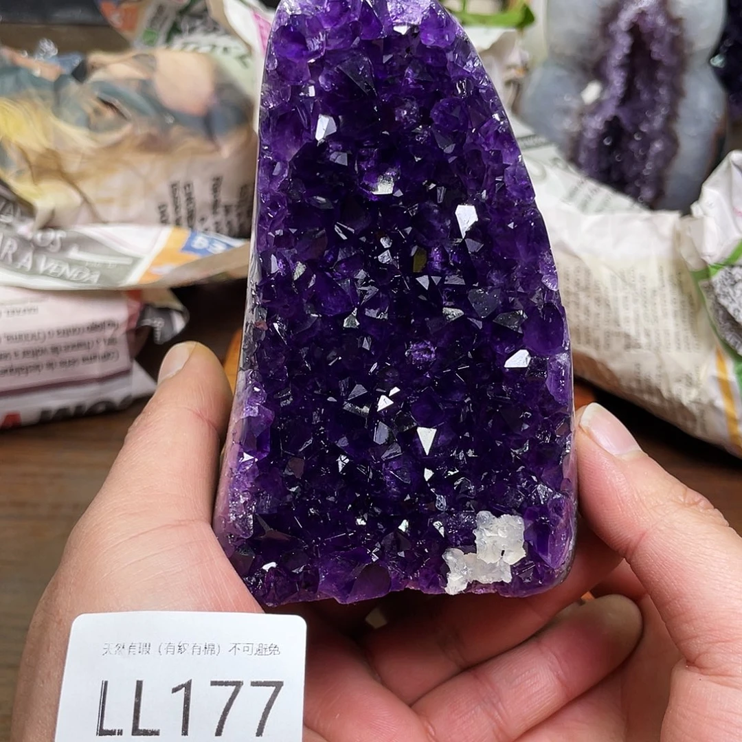 未镶嵌大型摆件（非配饰）水晶