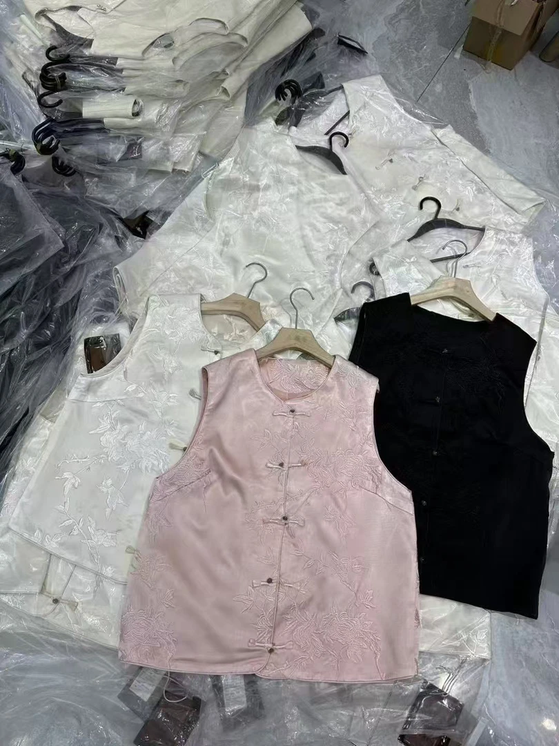 W阿薇•高品质定制印花国风马甲