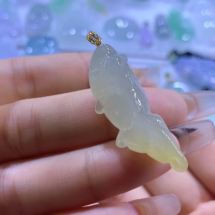 翡翠18K金镶嵌颈饰天然翡翠A货吊坠