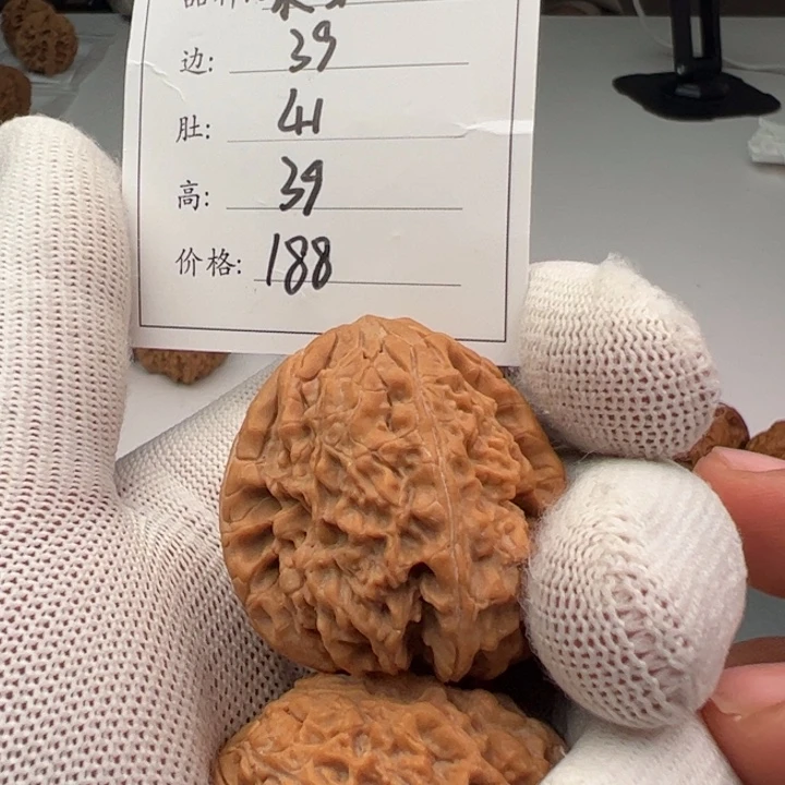 文玩核桃把件暴雪56