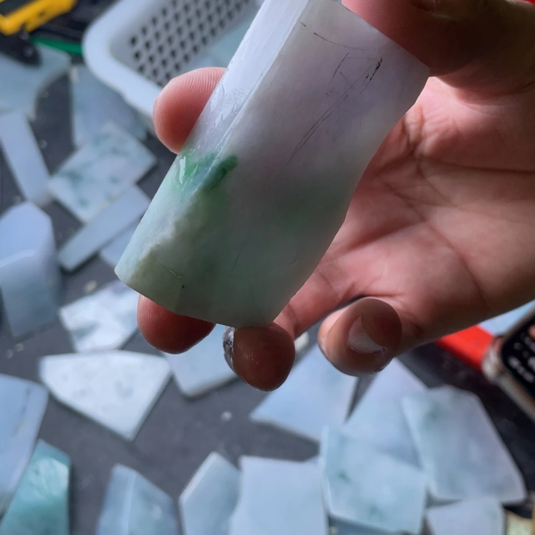 未镶嵌定制翡翠