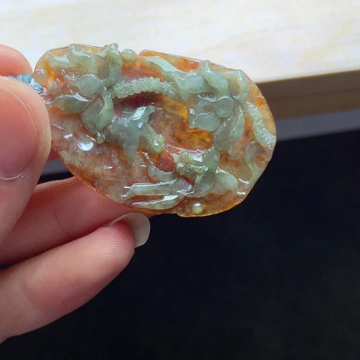 翡翠未镶嵌颈饰吊坠