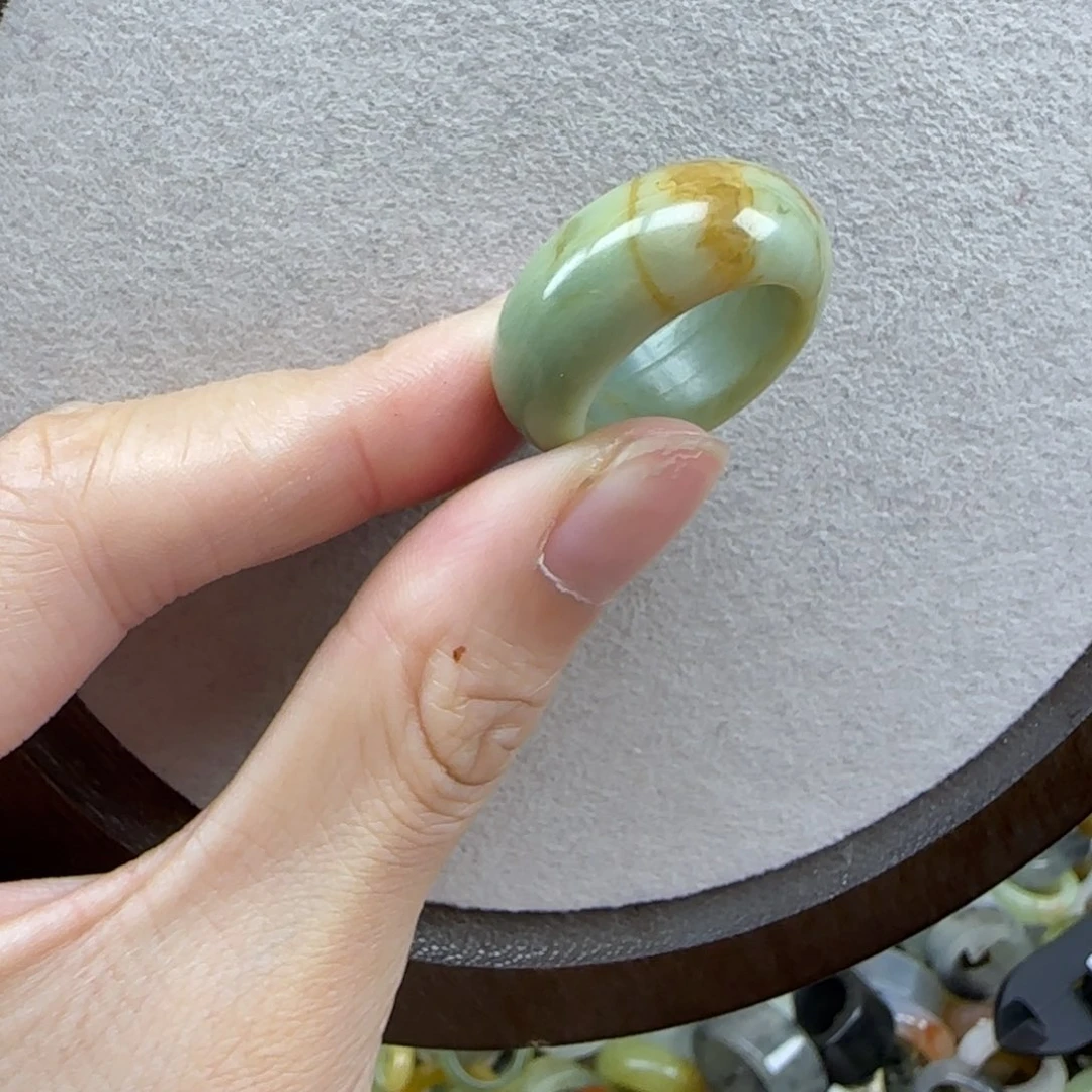 蛇纹石玉未镶嵌戒指14码