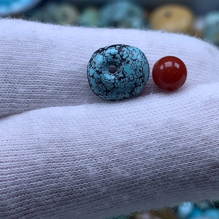 南红玛瑙未镶嵌珠宝奇石