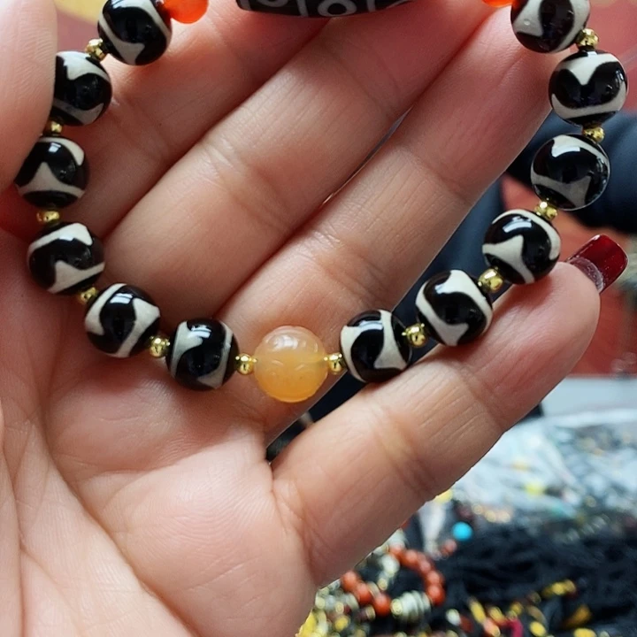 玛瑙/玉髓颈饰合金