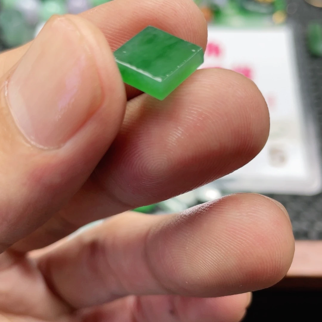 未镶嵌定制翡翠翡翠