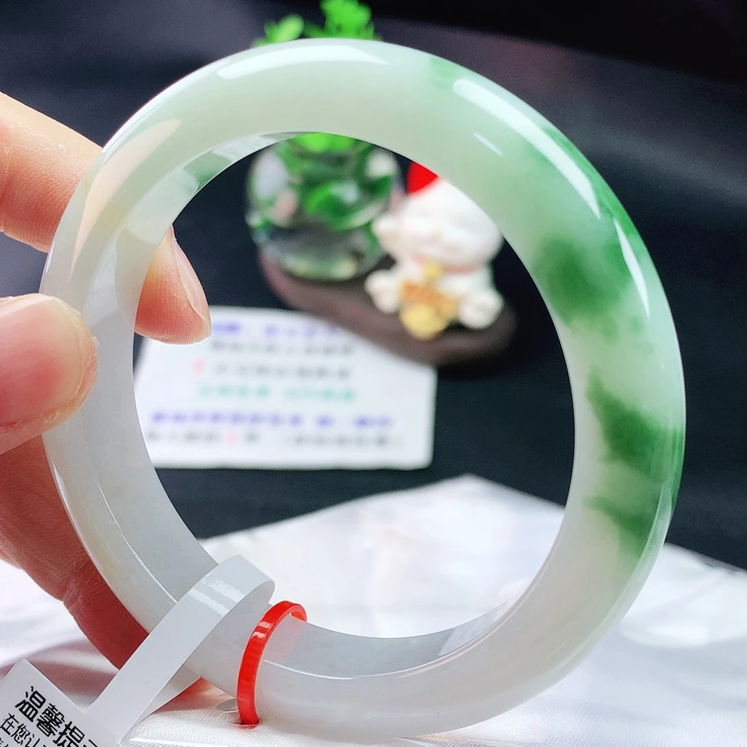 未镶嵌手镯翡翠57圈