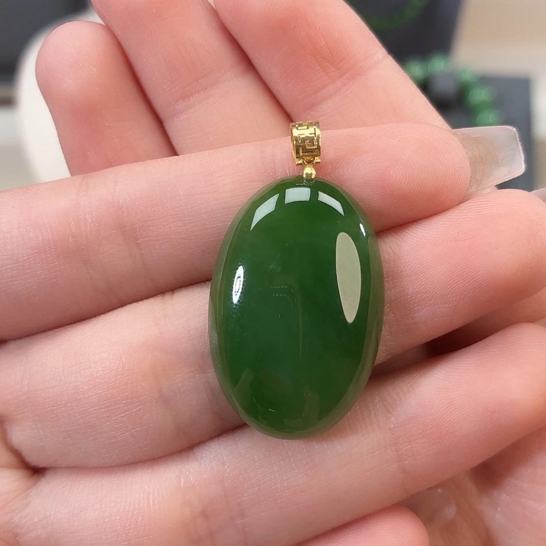 和田玉（碧玉）18K金镶嵌颈饰