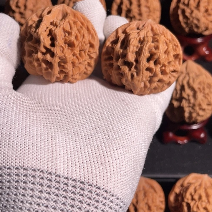 文玩核桃吊坠43官帽