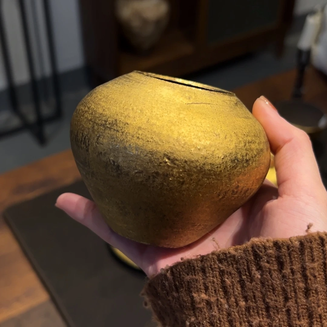 摆件陶瓷。     陶瓷。