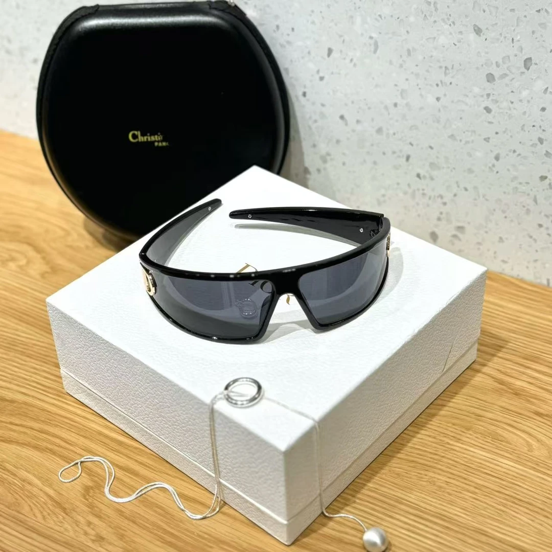 【68岁小姐姐】D家高级感发箍款时尚百搭太阳墨镜配眼镜盒YW 5031