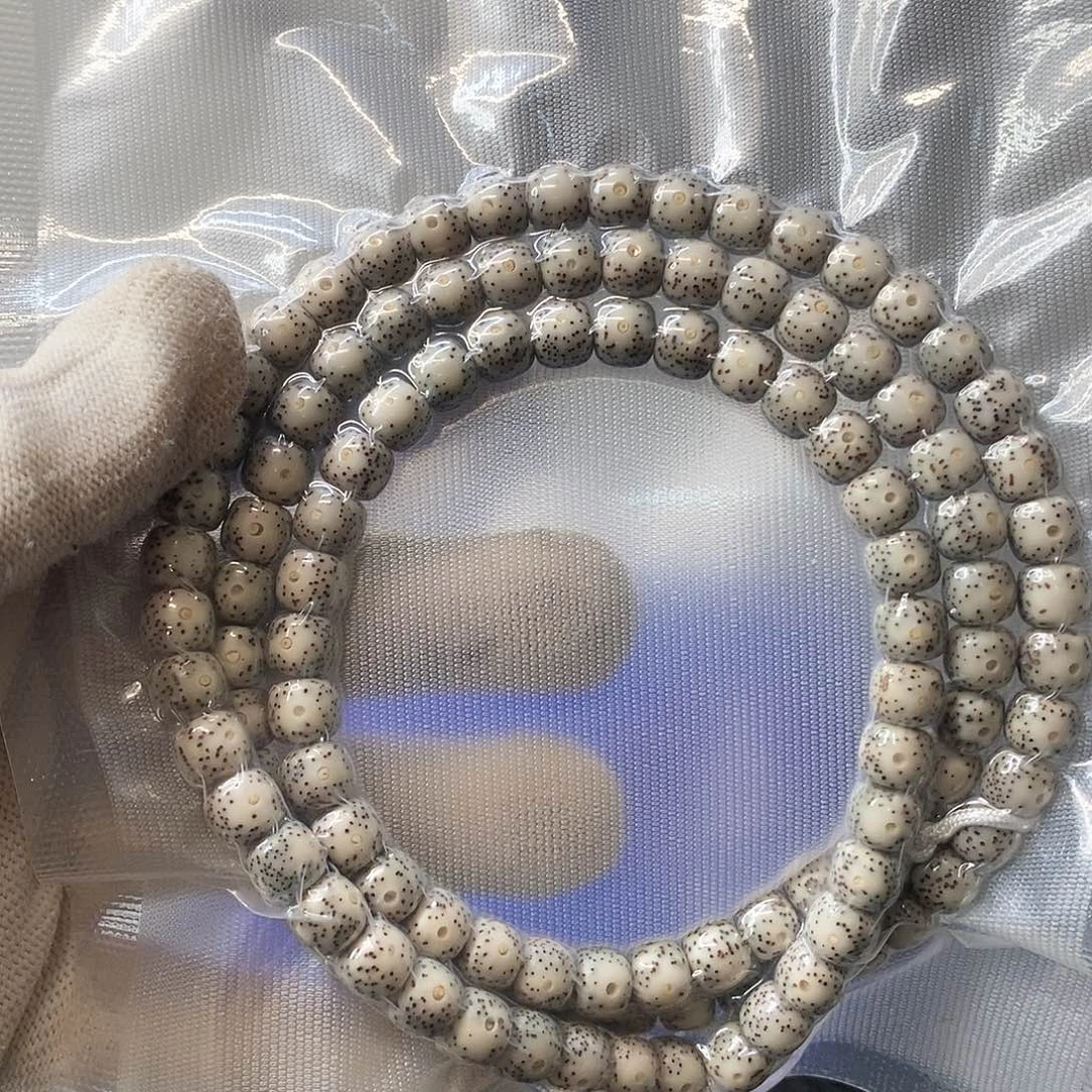 星月菩提吊坠A81石玉大眼8*7单