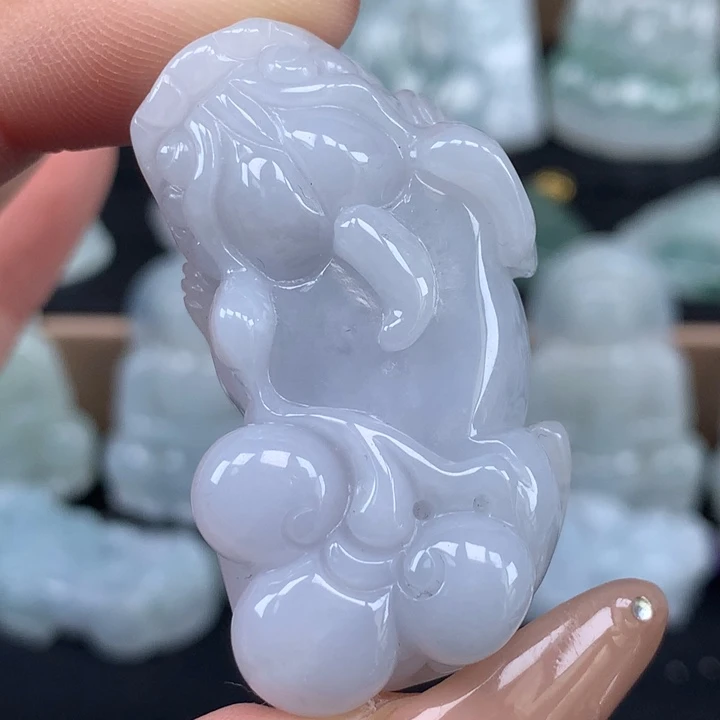 颈饰未镶嵌翡翠貔貅