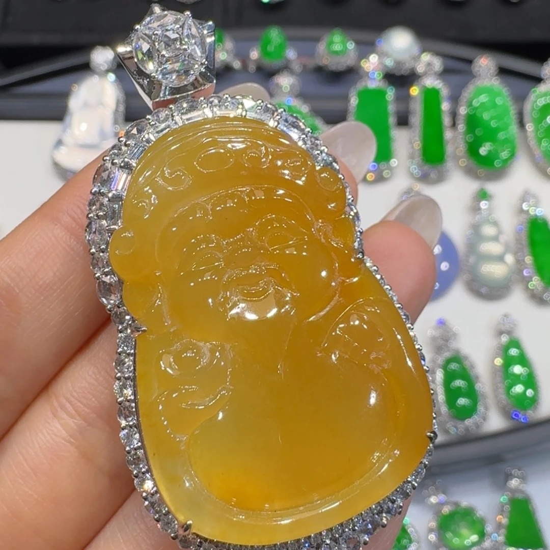 *****翡翠18K金镶嵌颈饰