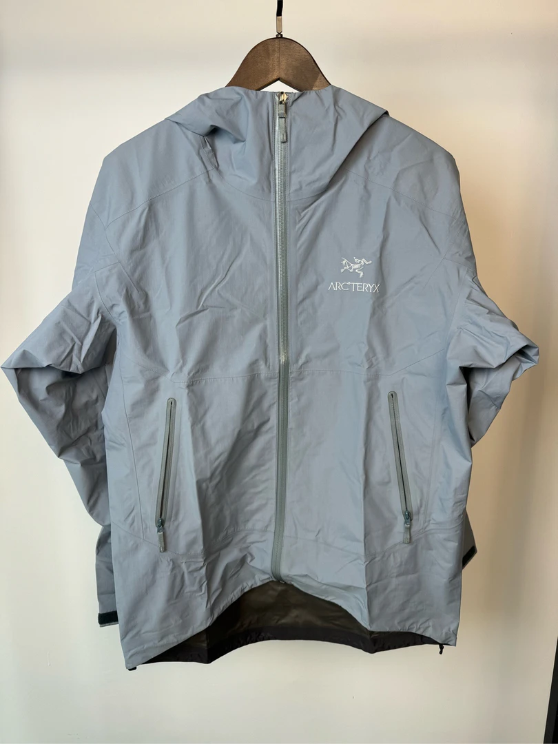 99新 ARC'TERYX/始祖鸟 Beta LT硬壳冲锋衣/M/24123115