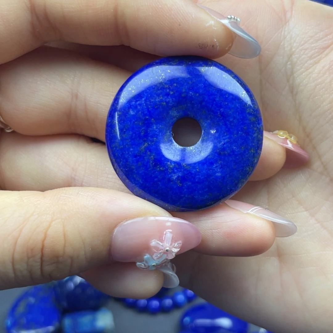 青金石未镶嵌平安扣