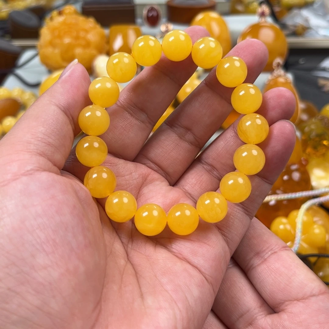 蜜蜡未镶嵌珠宝奇石